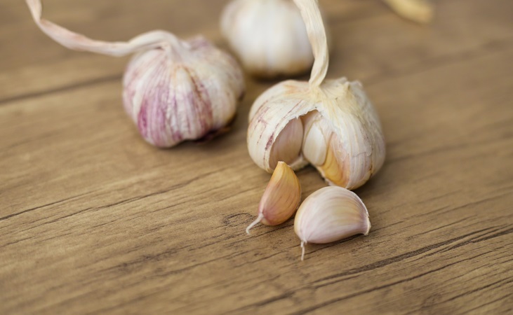 garlic cloves