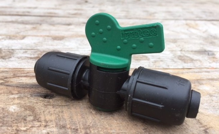 valve fitting for irrigation system