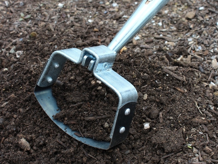 Oscillating hoe labour and time saving weeding tool