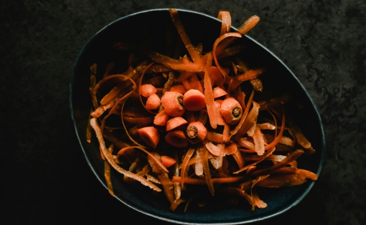 carrot peel in a bucket