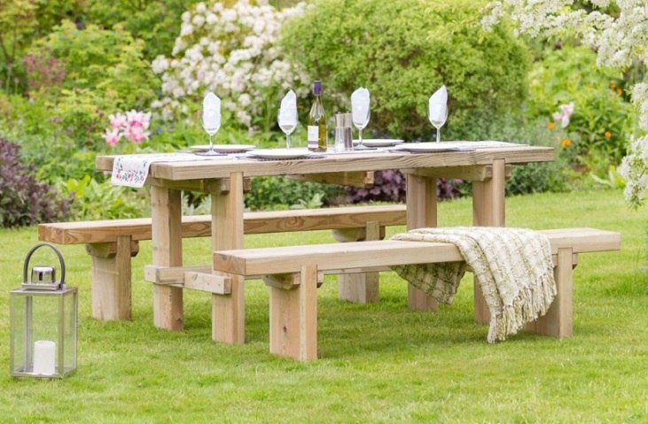 Rebecca table and bench set