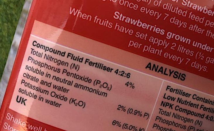 Nutrient percentages shown on Strawberry plant feed packaging Nutrient percentages shown on Strawberry plant feed packaging