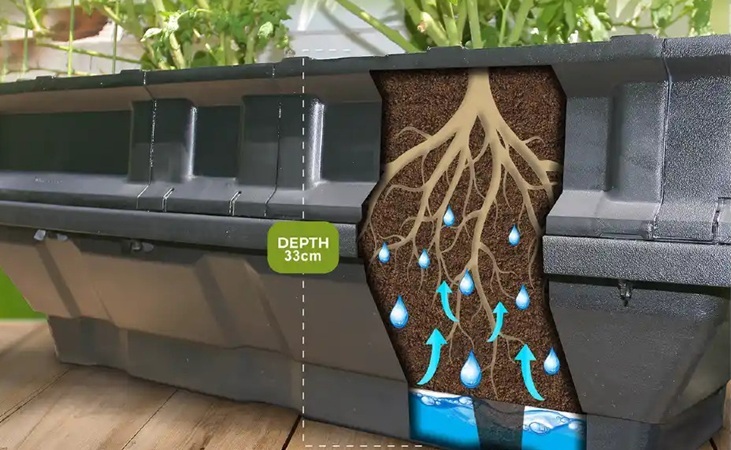Vegepod planter with self watering reservoir Vegepod planter with self watering reservoir