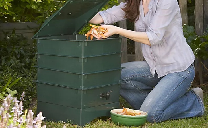 Worm works wormery with stacking trays Worm works wormery with stacking trays